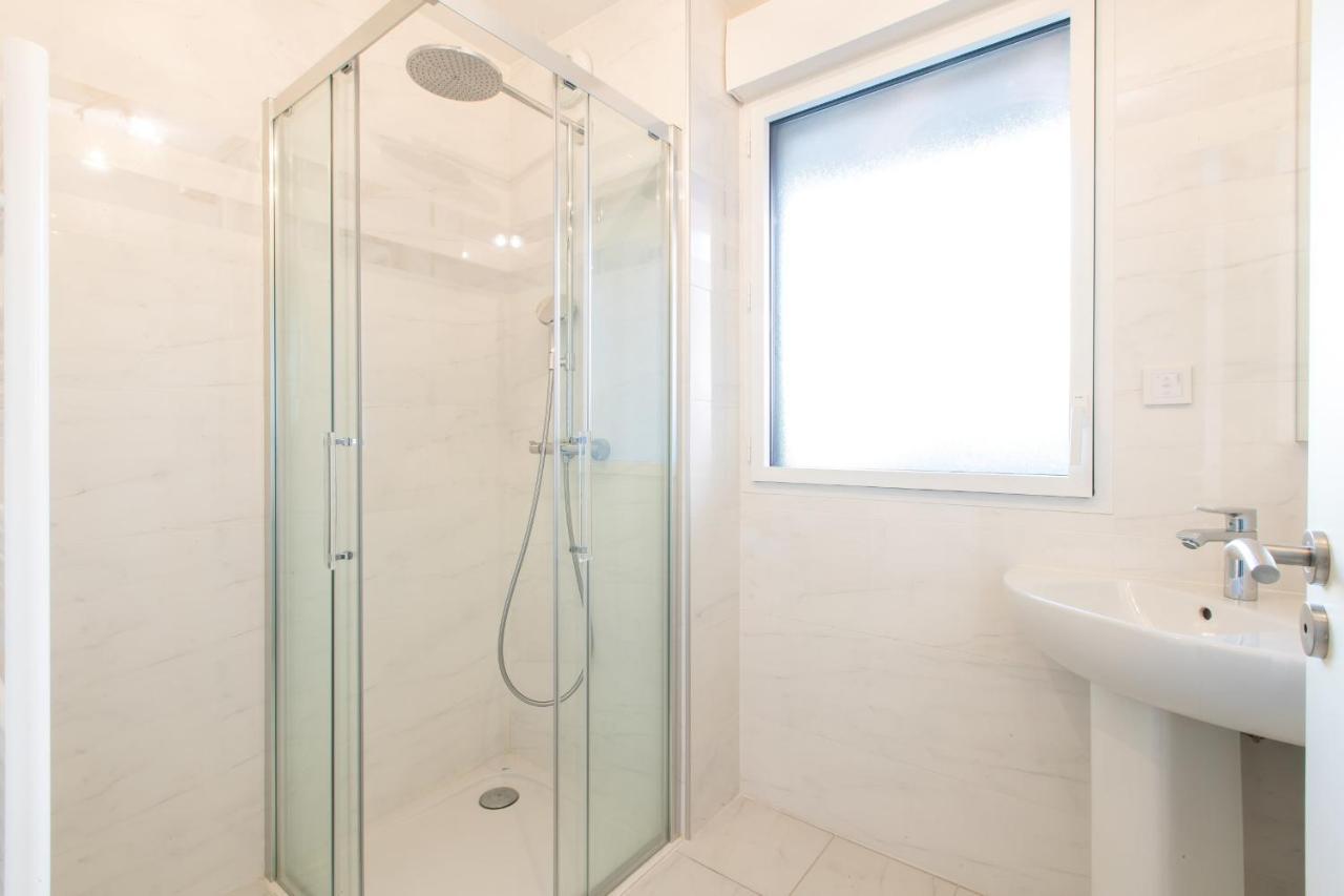 Renovated 2-Br Apartment With Terrace And Pool Cannes Exteriör bild